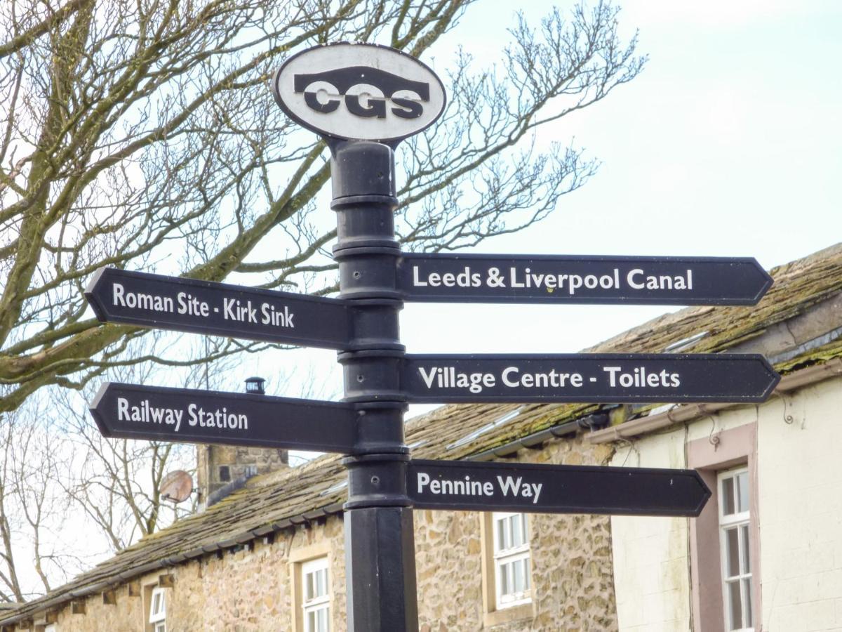 Villa 6 Lock View Skipton Esterno foto